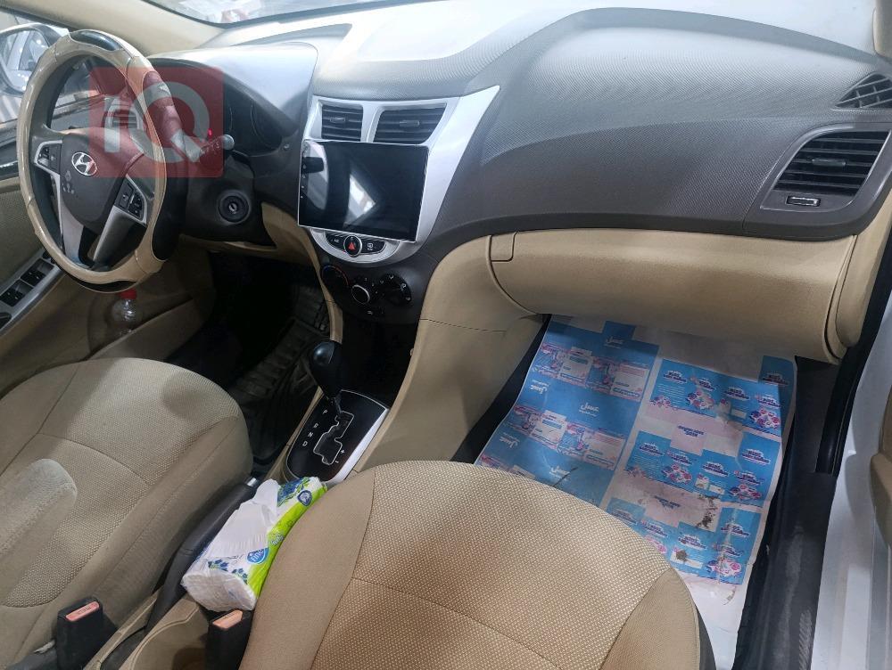 هیوندای ئەکسنت